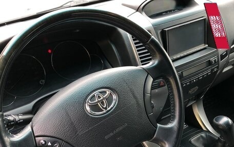 Toyota Land Cruiser Prado 120 рестайлинг, 2008 год, 2 500 000 рублей, 5 фотография