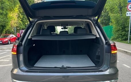 Volkswagen Touareg III, 2021 год, 5 980 000 рублей, 11 фотография