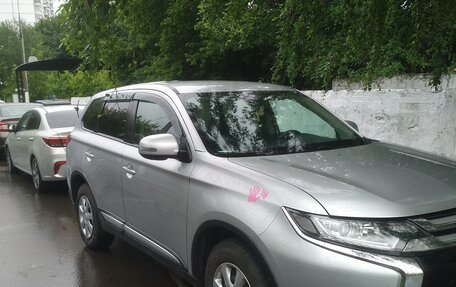 Mitsubishi Outlander III рестайлинг 3, 2017 год, 1 750 000 рублей, 9 фотография