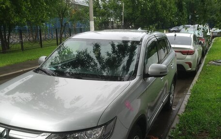 Mitsubishi Outlander III рестайлинг 3, 2017 год, 1 750 000 рублей, 8 фотография