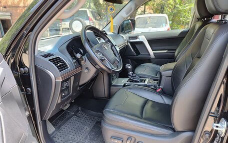 Toyota Land Cruiser Prado 150 рестайлинг 2, 2021 год, 7 200 000 рублей, 31 фотография