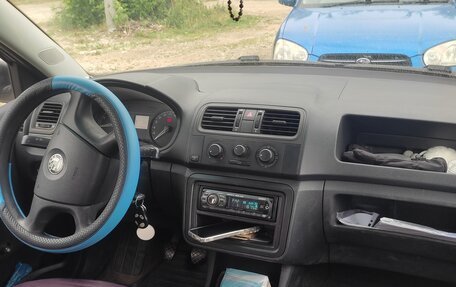 Skoda Fabia II, 2008 год, 290 000 рублей, 10 фотография