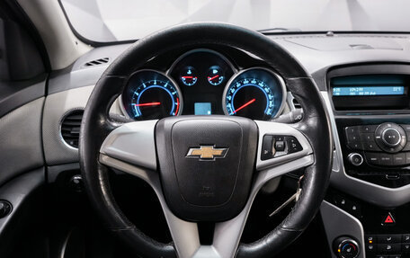Chevrolet Cruze II, 2011 год, 699 000 рублей, 13 фотография