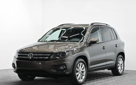 Volkswagen Tiguan I, 2015 год, 1 395 000 рублей, 1 фотография