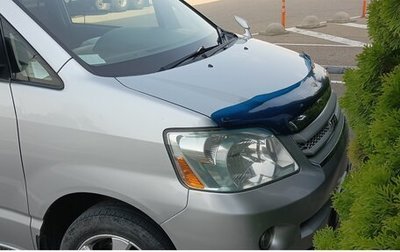 Toyota Noah III, 2007 год, 1 200 000 рублей, 1 фотография