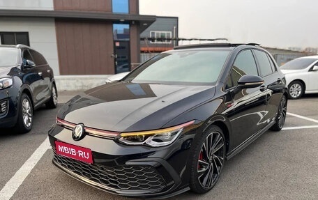 Volkswagen Golf GTI, 2022 год, 2 350 955 рублей, 1 фотография