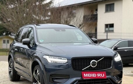 Volvo XC90 II рестайлинг, 2022 год, 4 820 000 рублей, 1 фотография
