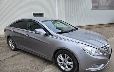 Hyundai Sonata VI, 2010 год, 900 000 рублей, 1 фотография