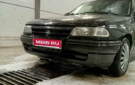 Opel Astra F, 1993 год, 98 000 рублей, 1 фотография