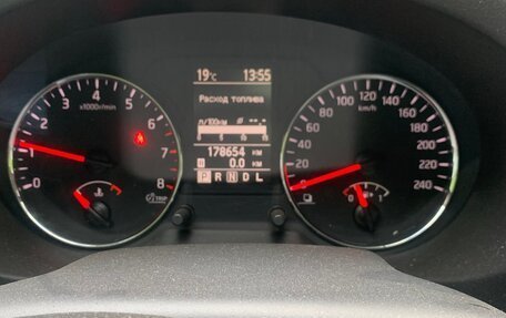 Nissan X-Trail, 2011 год, 930 000 рублей, 13 фотография