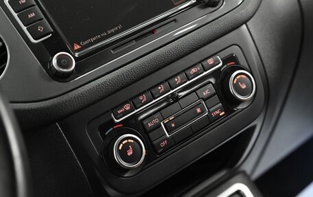 Volkswagen Tiguan I, 2015 год, 1 395 000 рублей, 13 фотография