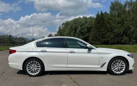 BMW 5 серия, 2018 год, 3 100 000 рублей, 3 фотография