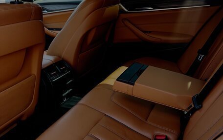 BMW 5 серия, 2018 год, 3 100 000 рублей, 10 фотография