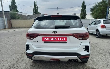 KIA Rio IV, 2021 год, 1 750 000 рублей, 2 фотография