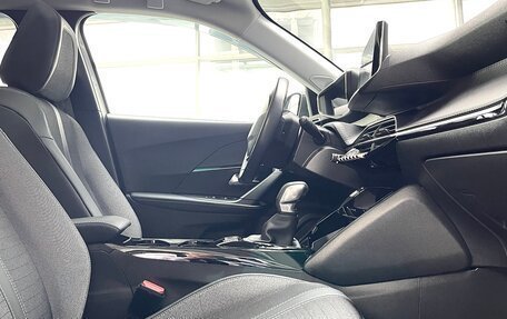 Peugeot 2008 II, 2021 год, 2 200 000 рублей, 28 фотография