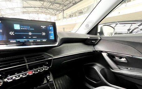 Peugeot 2008 II, 2021 год, 2 200 000 рублей, 35 фотография