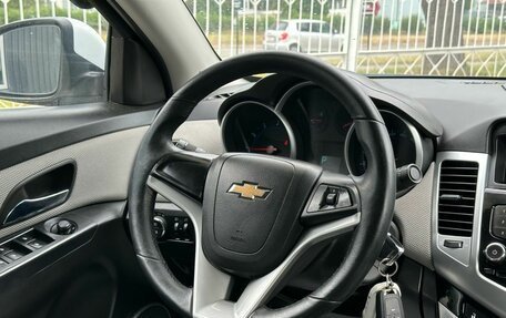 Chevrolet Cruze II, 2011 год, 819 000 рублей, 15 фотография