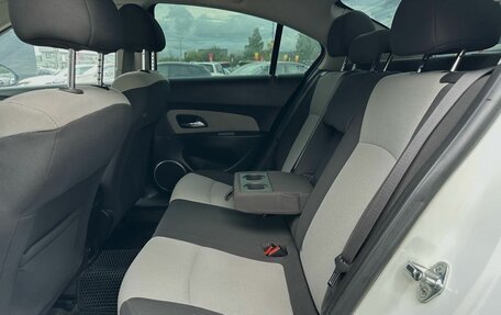 Chevrolet Cruze II, 2011 год, 819 000 рублей, 25 фотография