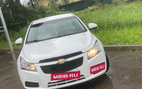Chevrolet Cruze II, 2012 год, 640 000 рублей, 3 фотография