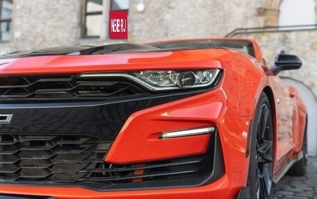 Chevrolet Camaro VI, 2022 год, 2 980 000 рублей, 3 фотография