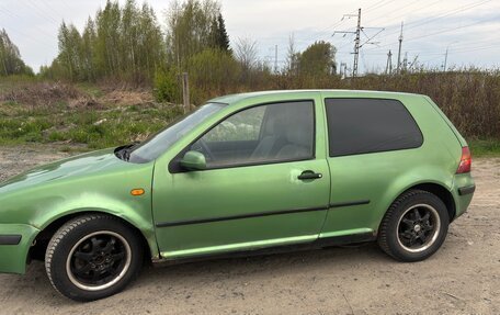 Volkswagen Golf IV, 1998 год, 210 000 рублей, 2 фотография