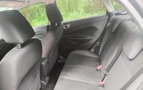 Ford Fiesta, 2016 год, 770 000 рублей, 13 фотография