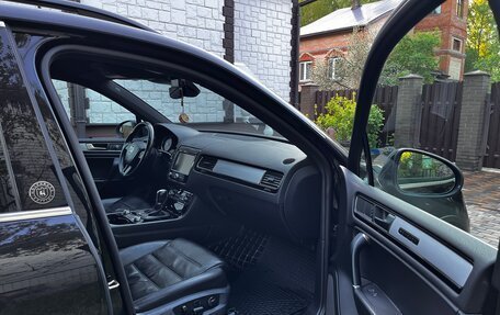 Volkswagen Touareg III, 2017 год, 3 560 000 рублей, 8 фотография
