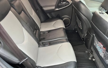 Toyota RAV4, 2006 год, 925 000 рублей, 14 фотография