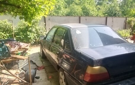 Daewoo Nexia I рестайлинг, 2004 год, 90 000 рублей, 2 фотография