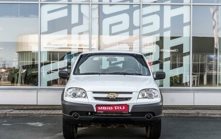 Chevrolet Niva I рестайлинг, 2018 год, 619 000 рублей, 3 фотография
