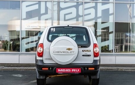 Chevrolet Niva I рестайлинг, 2018 год, 619 000 рублей, 4 фотография