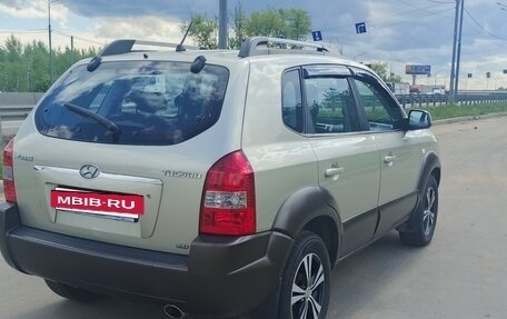 Hyundai Tucson III, 2006 год, 999 000 рублей, 4 фотография