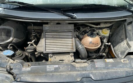 Volkswagen Transporter T4, 2001 год, 1 000 000 рублей, 4 фотография