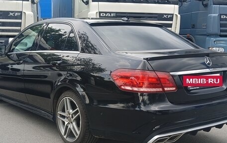 Mercedes-Benz E-Класс, 2013 год, 1 950 000 рублей, 3 фотография