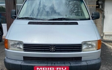 Volkswagen Transporter T4, 2001 год, 1 000 000 рублей, 3 фотография