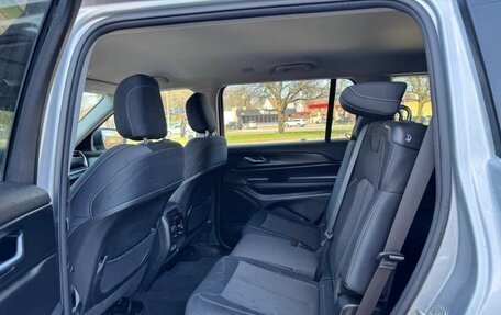 Jeep Grand Cherokee, 2023 год, 7 845 000 рублей, 12 фотография