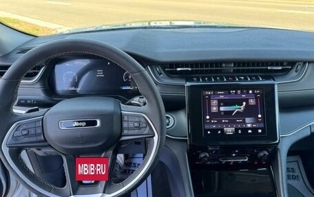 Jeep Grand Cherokee, 2023 год, 7 845 000 рублей, 9 фотография