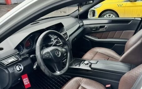 Mercedes-Benz E-Класс, 2011 год, 1 550 000 рублей, 8 фотография