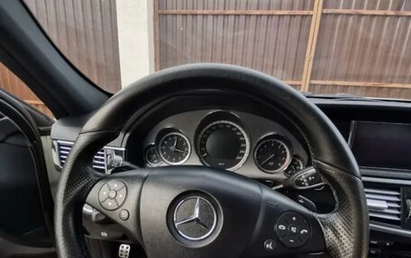 Mercedes-Benz E-Класс, 2011 год, 1 550 000 рублей, 13 фотография