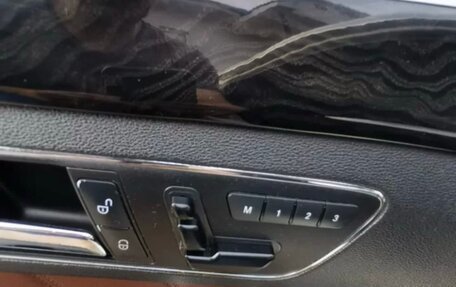 Mercedes-Benz E-Класс, 2011 год, 1 550 000 рублей, 27 фотография