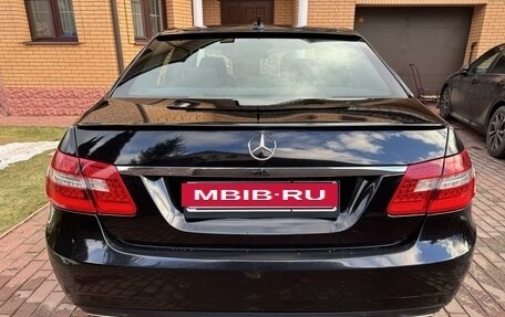 Mercedes-Benz E-Класс, 2012 год, 2 850 000 рублей, 3 фотография