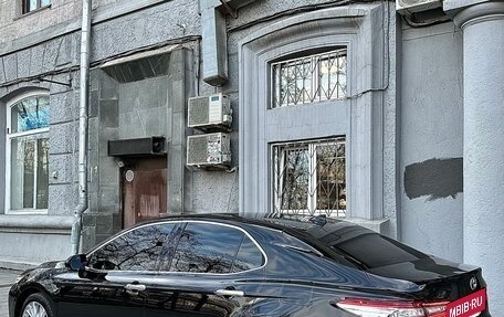 Toyota Camry, 2020 год, 3 030 000 рублей, 10 фотография