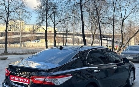 Toyota Camry, 2020 год, 3 030 000 рублей, 8 фотография