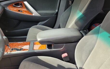 Toyota Camry, 2008 год, 1 300 000 рублей, 16 фотография