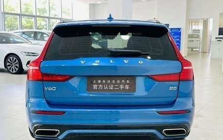 Volvo V60 II, 2021 год, 3 150 000 рублей, 11 фотография