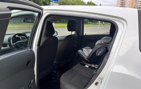 Chevrolet Spark III, 2013 год, 670 000 рублей, 6 фотография