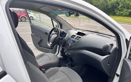 Chevrolet Spark III, 2013 год, 670 000 рублей, 5 фотография
