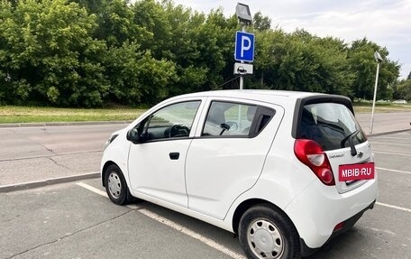 Chevrolet Spark III, 2013 год, 670 000 рублей, 4 фотография