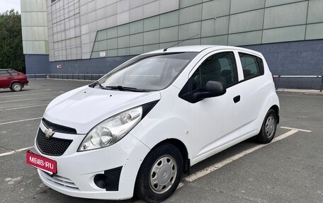 Chevrolet Spark III, 2013 год, 670 000 рублей, 3 фотография