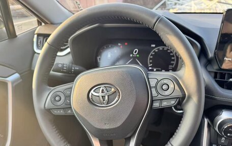 Toyota RAV4, 2025 год, 3 290 000 рублей, 7 фотография